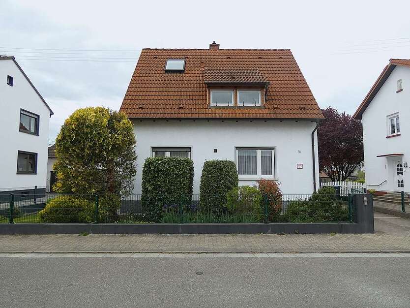 Haus zum Kaufen in Böhl-Iggelheim 249.000 € 86 m²