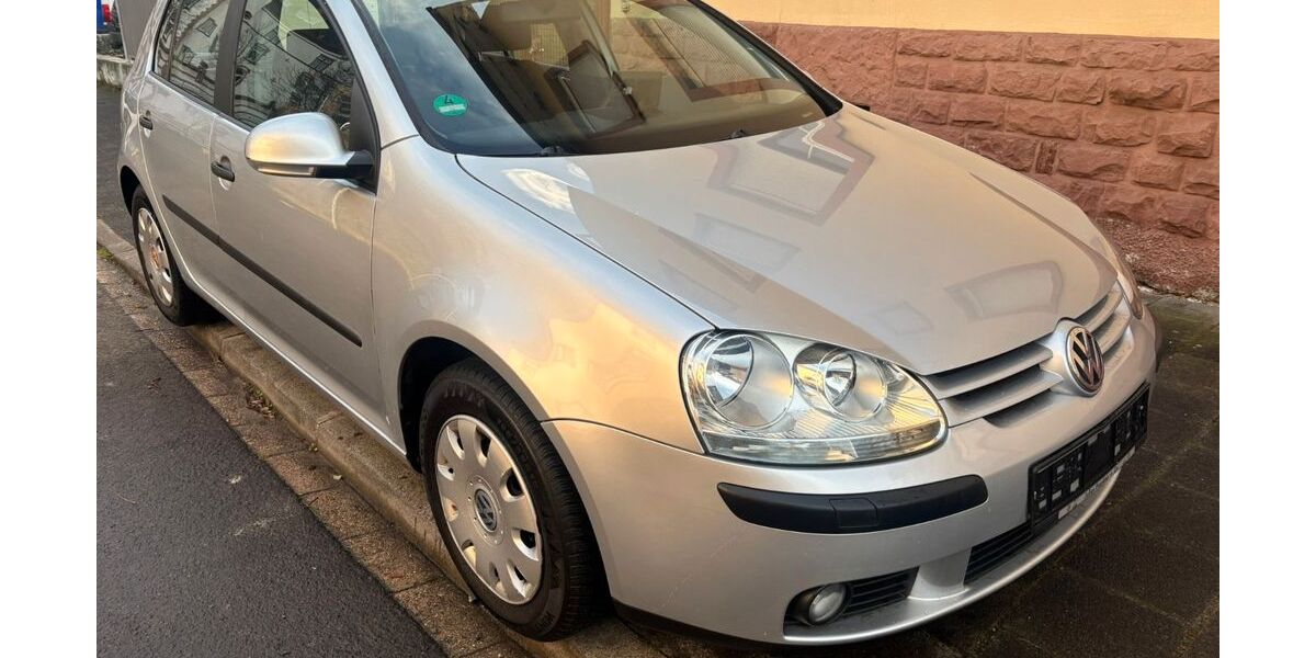 VW Golf 155.000 km 3.150 &euro; Worms 67550