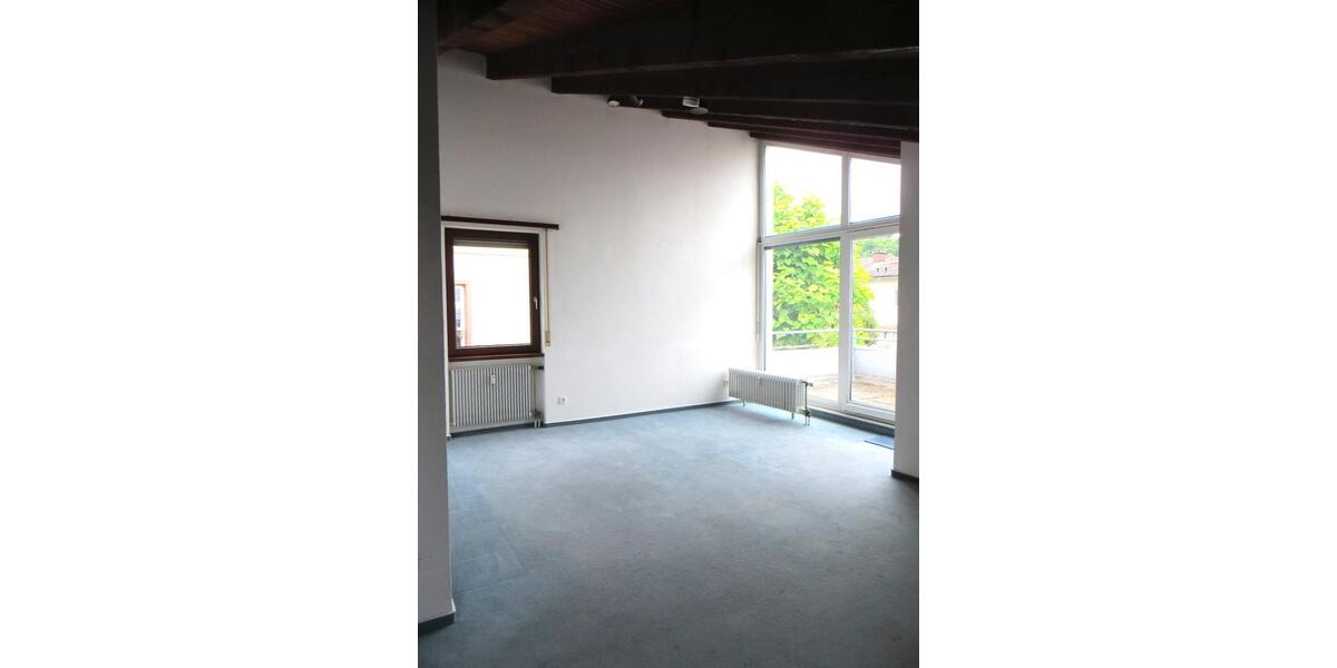 Dachgeschoßwohnung Bensheim - 2 Zimmer, 65 m&sup2;, 780&euro; | Angebot:25261863