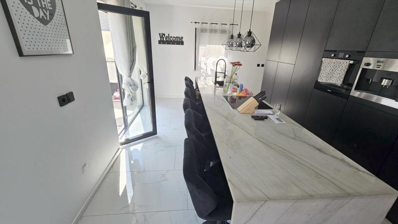 ObjNr:19238 - Zweifamilienhaus, teilweise saniert, in ruhiger Ortsrandlage von WO-Heppenheim 4 zimmer