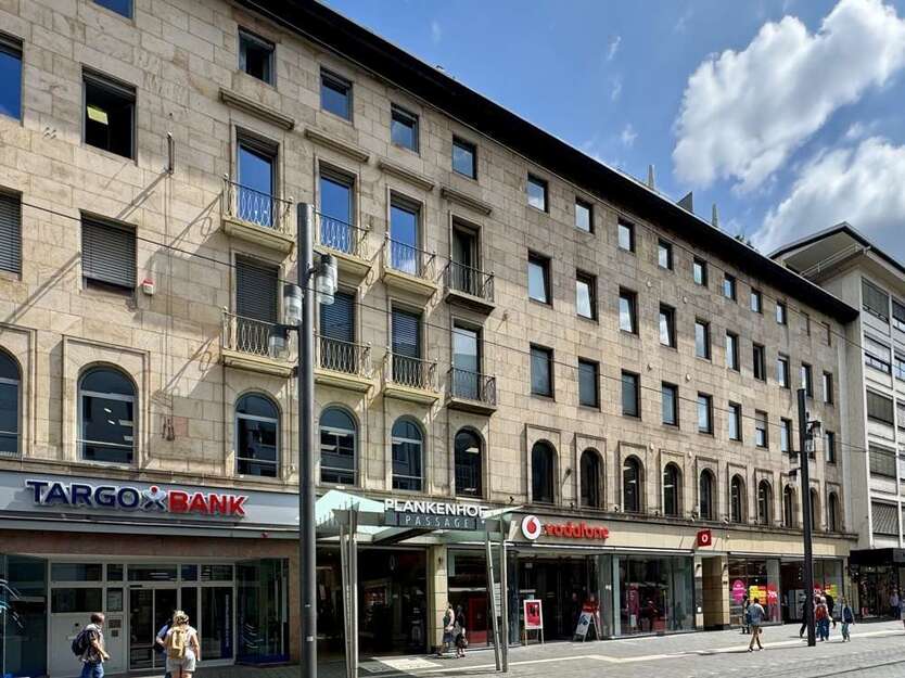 Büro in Mannheim 1.460 € 124 m²