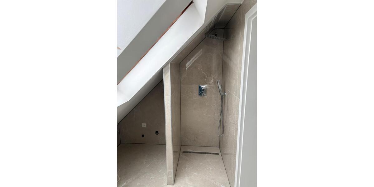 Dachgeschoßwohnung Lampertheim - 2 Zimmer, 31 m&sup2;, 700&euro; | Angebot:24860499