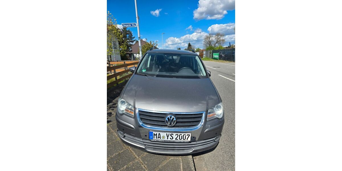 VW Touran 165.788 km 1.999 &euro; Mannheim 68169