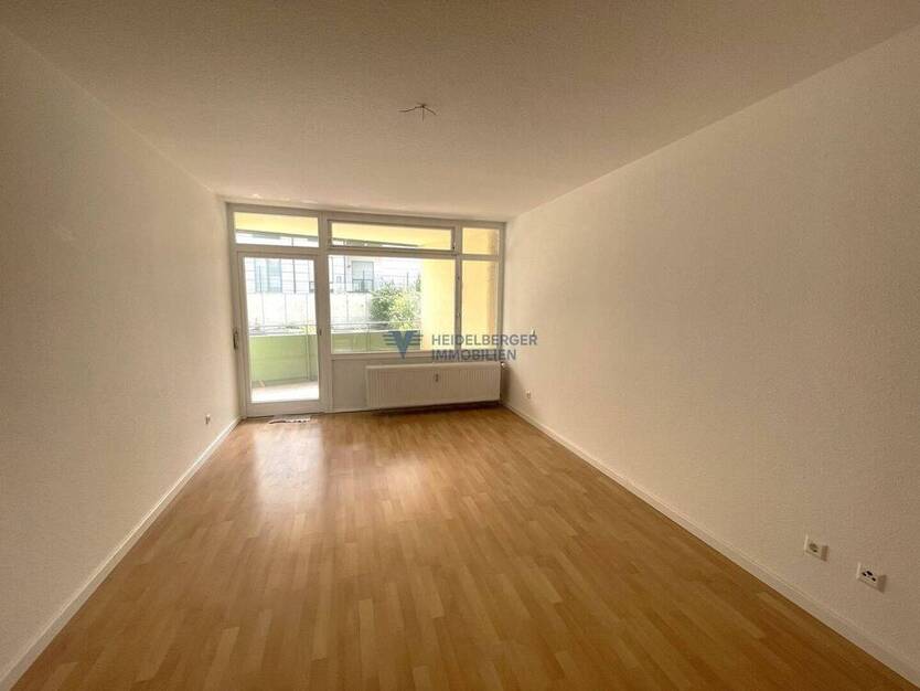 Gemütliches 1- Zimmer Appartement in verkehrsgünstiger Lage mit Loggia ! Sofort frei zum Bezug!