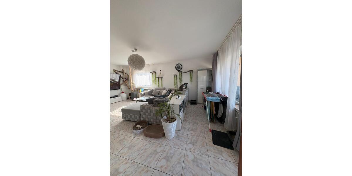 Etagenwohnung Weinheim - 2 Zimmer, 64 m&sup2;, 835&euro; | Angebot:25395854