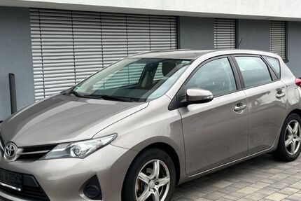 Toyota Auris 169.000 km 6.900 € Plankstadt 68723
