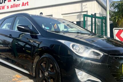 Hyundai i40 118.000 km 7.450 € Mannheim 68199