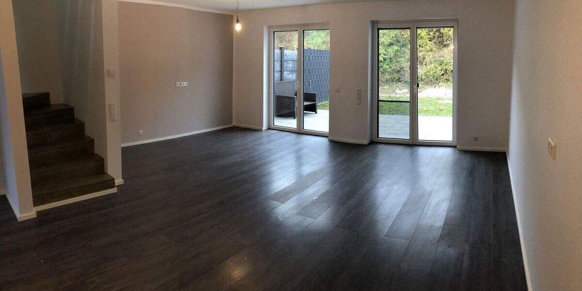 Reihenmittelhaus Grünstadt - 6 Zimmer, 145 m&sup2;, 1.870&euro; | Angebot:24765857