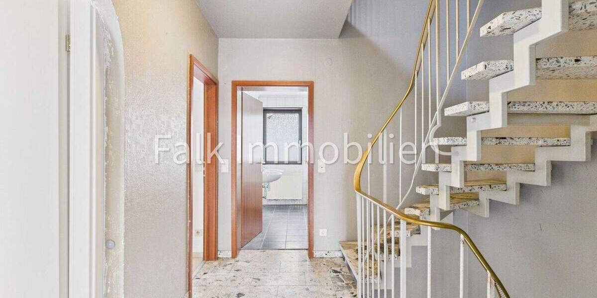 Reihenmittelhaus Brühl - 4 Zimmer, 106 m&sup2;, 360.000&euro; | Angebot:25391396