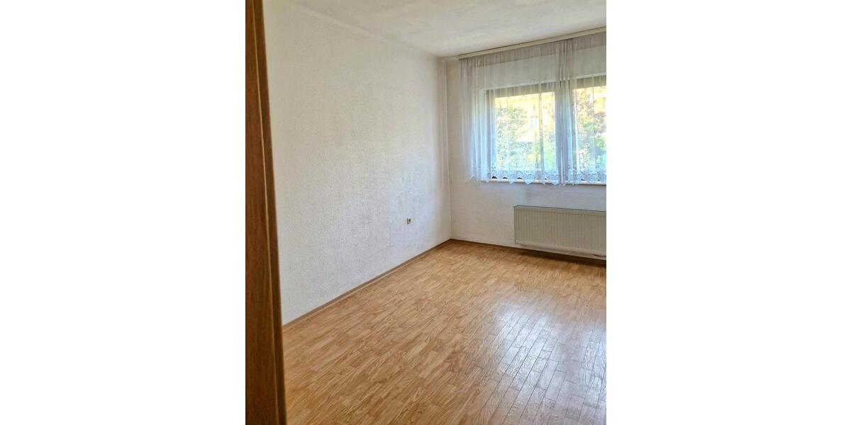 Etagenwohnung Mannheim Gartenstadt - 3 Zimmer, 82 m&sup2;, 850&euro; | Angebot:26460069