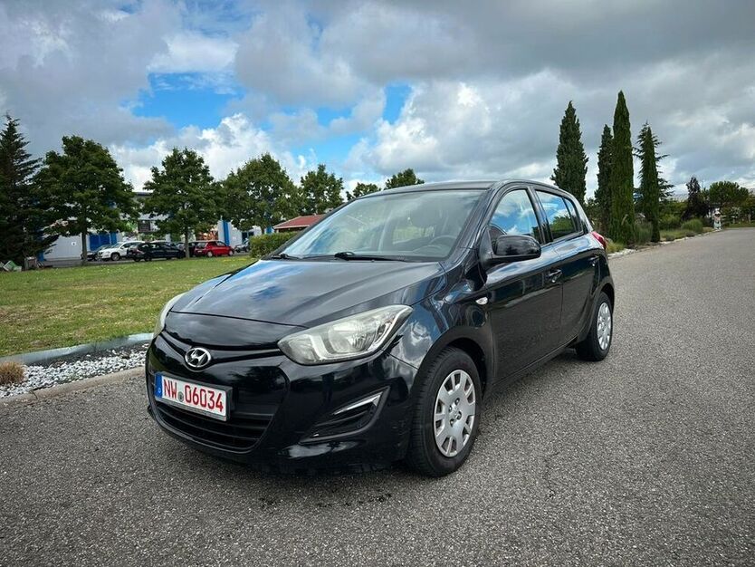 i20