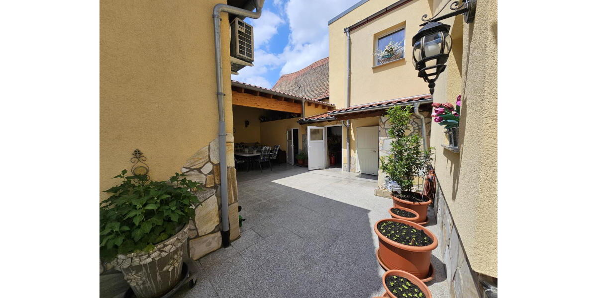 ObjNr:19502 - Gepflegte Doppelhaushälfte im Zentrum Oggersheims 6 zimmer