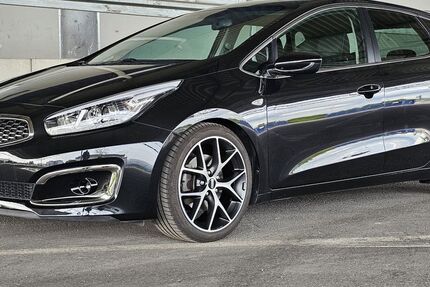 Kia ceed / Ceed 61.932 km 14.399 &euro; Hockenheim 68766