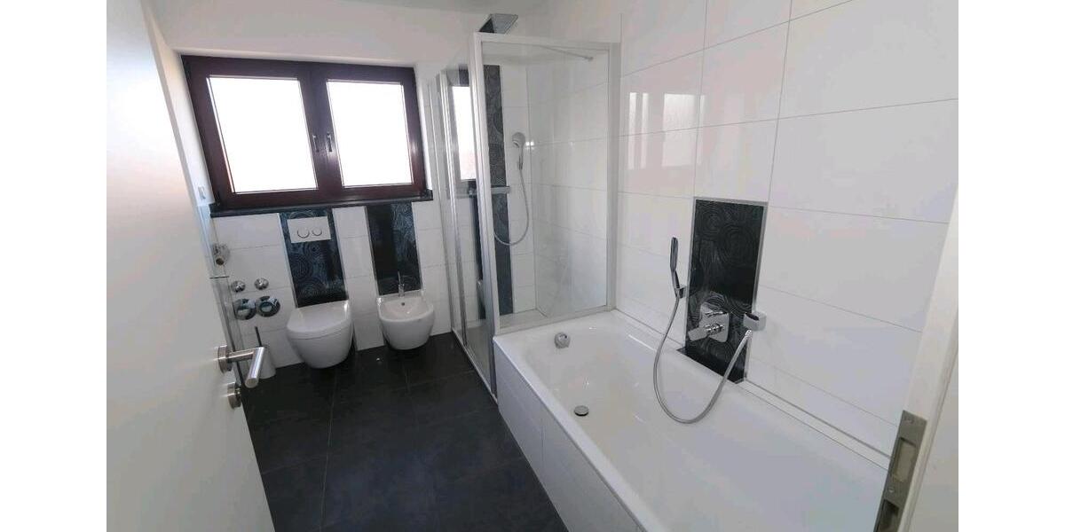 Etagenwohnung Ludwigshafen am Rhein Ludwigshafen-Oggersheim - 3 Zimmer, 85 m&sup2;, 1.300&euro; | Angebot:26197786