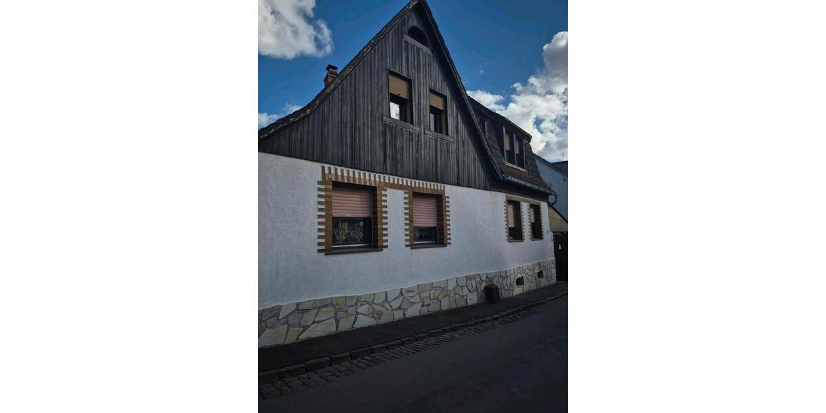 Einfamilienhaus Worms Vororte Südwest - 6 Zimmer, 150 m&sup2;, 260.000&euro; | Angebot:26190911