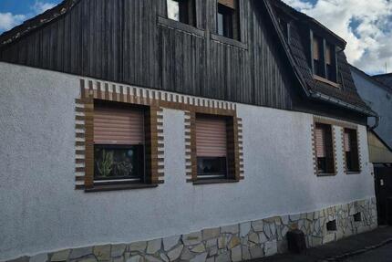 Haus Worms Vororte Südwest - 6 Zimmer, 150 m&sup2;, 260.000&euro; | Angebot:26190911