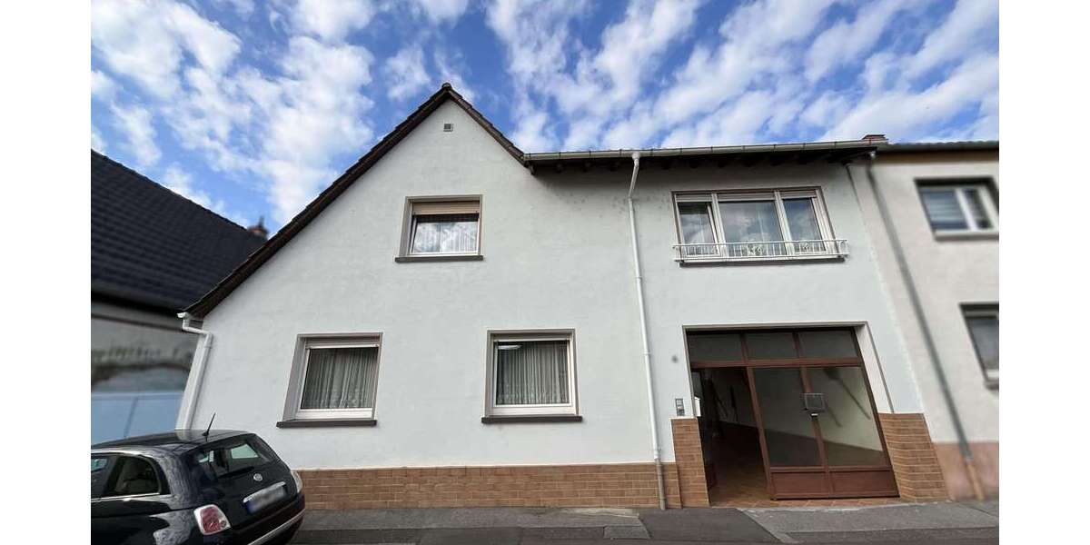 Haus zum Kaufen in Bürstadt 329.000 € 151.12 m² 6 zimmer