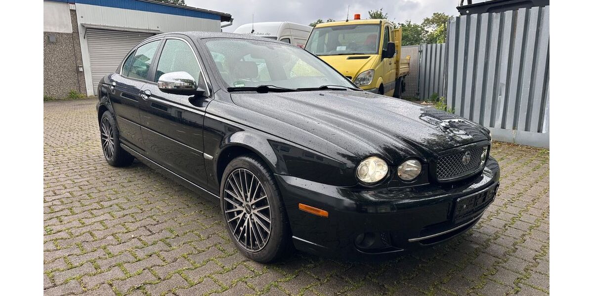Jaguar X-Type 124.500 km 4.990 &euro; Mannheim 68309