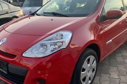 Renault Clio 160.000 km 2.950 &euro; Mannheim 68309