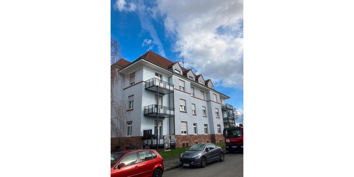 Erdgeschoßwohnung Mannheim Niederfeld - 4 Zimmer, 118 m&sup2;, 1.255&euro; | Angebot:24859377