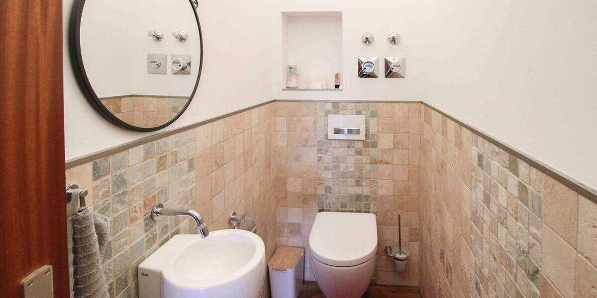 Großzügige 4-Zimmer-Wohnung mit Loggia & Tiefgarage - keine Erbpacht, top Lage! 4 zimmer