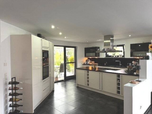 Architektonisches Highlight: modernes Wohlfühlhaus ! 5 zimmer