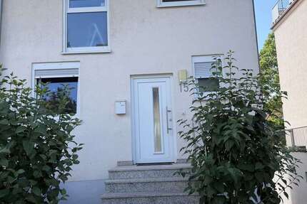 Wohnung Mannheim Hochstätt - 4 Zimmer, 114 m&sup2;, 1.500&euro; | Angebot:26874842