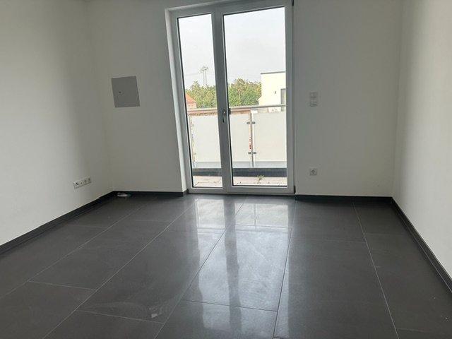 Etagenwohnung Mannheim Käfertal - 2 Zimmer, 65 m&sup2;, 1.000&euro; | Angebot:26705342
