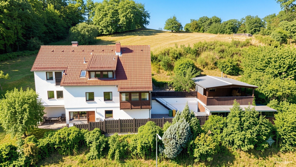 Charmantes Zweifamilienhaus mit Einliegerwohnung und traumhaftem Garten in Heppenheim - Zweifamilienhaus Heppenheim (Bergstraße) | Angebot:27248767