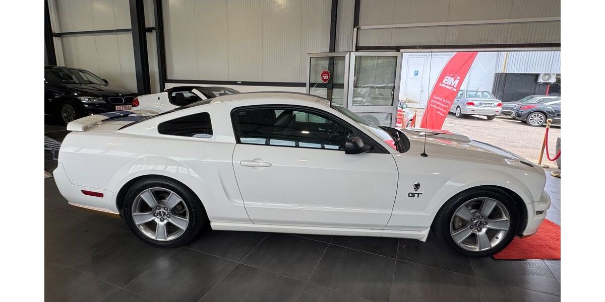 Ford Mustang 204.000 km 9.990 &euro; Ludwigshafen am Rhein 67059