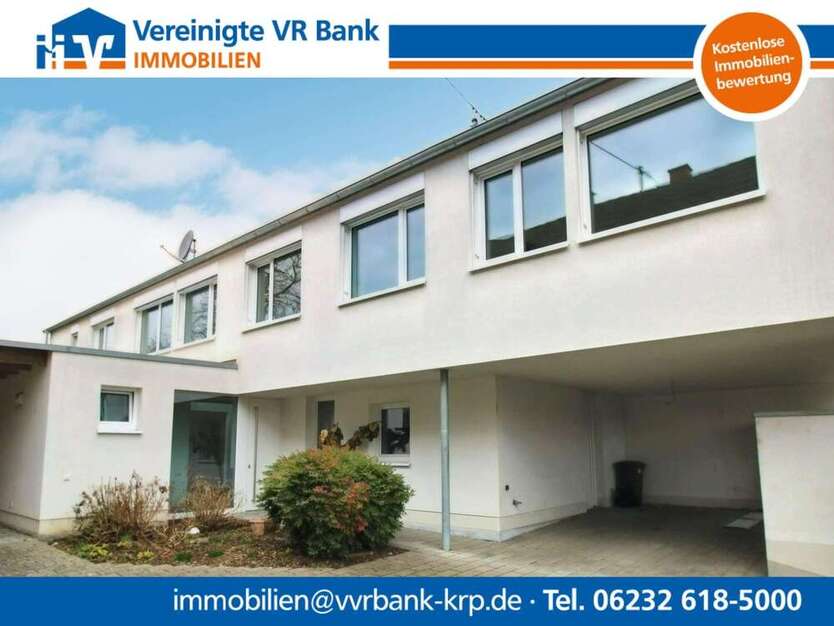 Haus zum Kaufen in Lingenfeld 875.000 € 252 m²