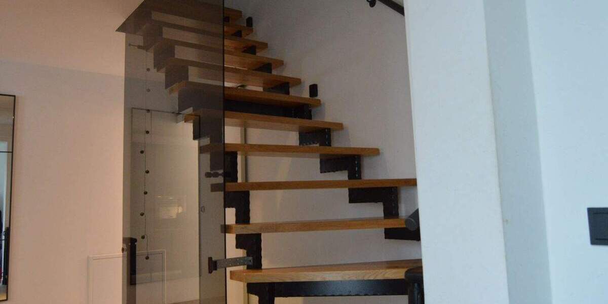 Wohnen und Arbeiten vereint - umfassend sanierte Wohn- und Gewerbeimmobilie auf großem Grundstück 3 zimmer