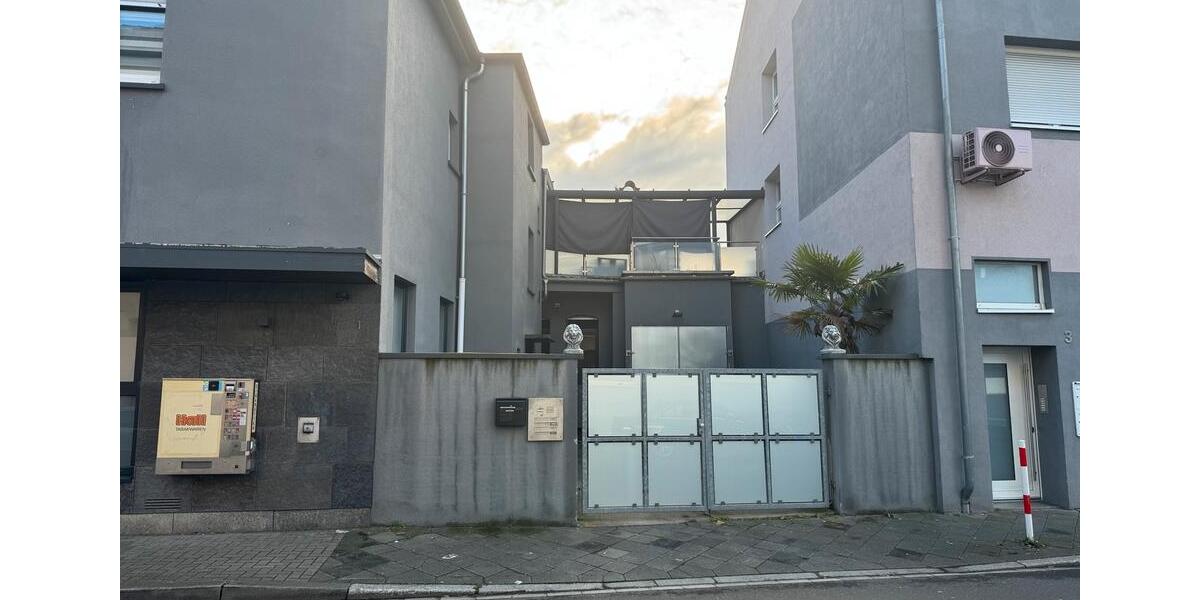 Mehrfamilienhaus, Wohnhaus Ludwigshafen am Rhein Mundenheim - 8 Zimmer, 480 m&sup2;, 580.000&euro; | Angebot:26804223
