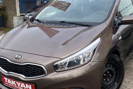 Kia ceed Sportswagon 130.000 km 6.990 &euro; Mannheim 68309