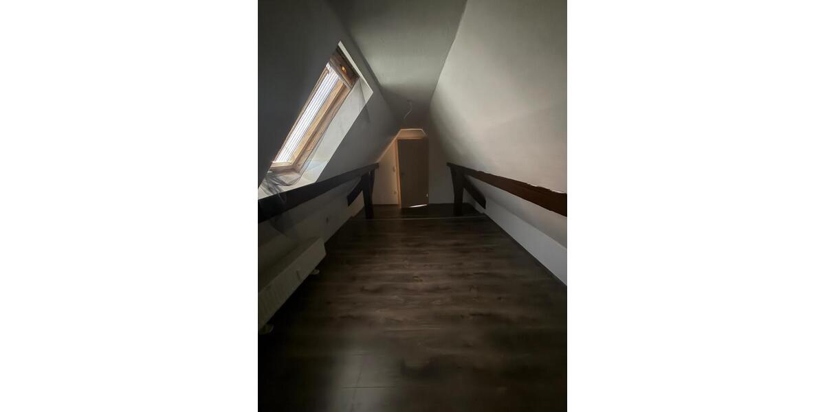 Etagenwohnung Schifferstadt - 5 Zimmer, 130 m&sup2;, 1.500&euro; | Angebot:26619916