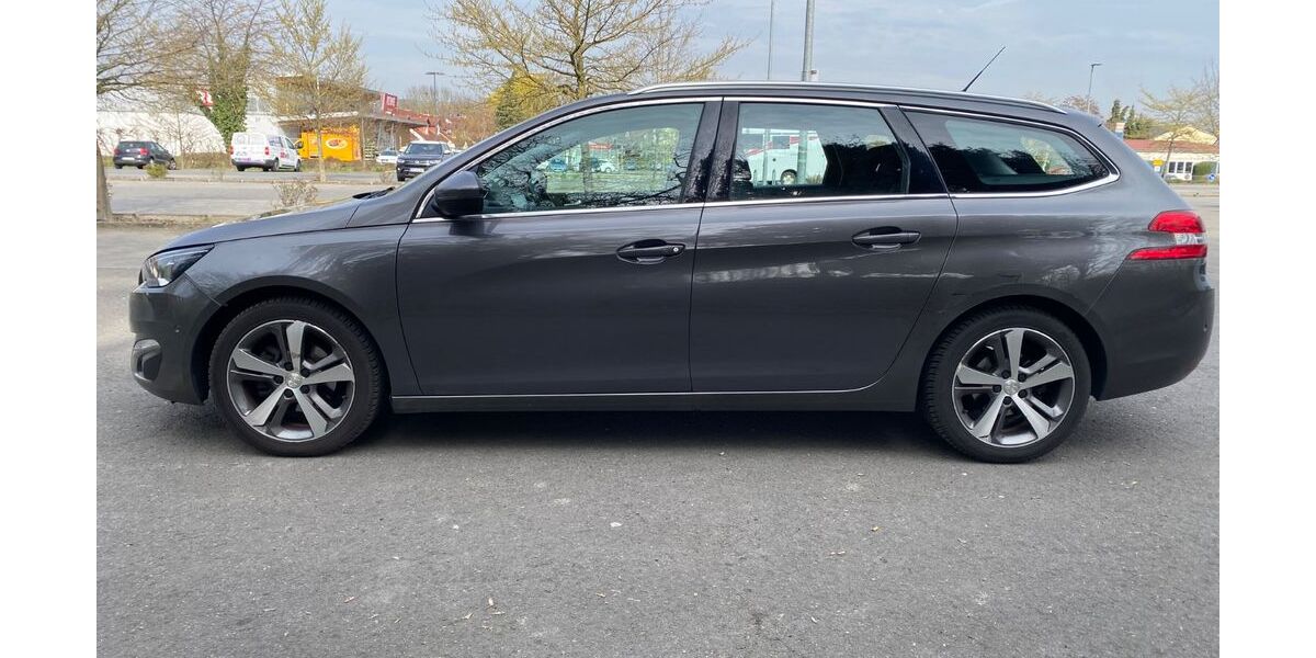 Peugeot 308 131.000 km 5.950 &euro; Osthofen 67574