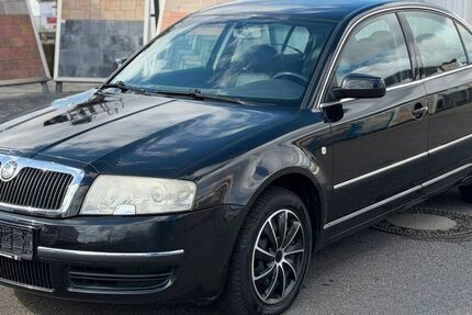 Skoda Superb 209.000 km 1.950 &euro; Mannheim 68199