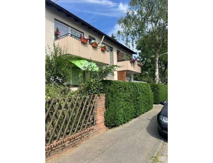 Haus zum Kaufen in Edingen-Neckarhausen 685.000 € 244 m²