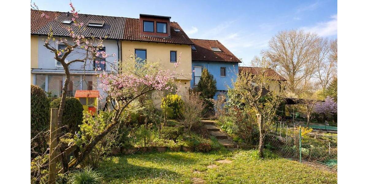Reihenmittelhaus Mannheim Rheinau - 5 Zimmer, 149 m&sup2;, 495.000&euro; | Angebot:26155054