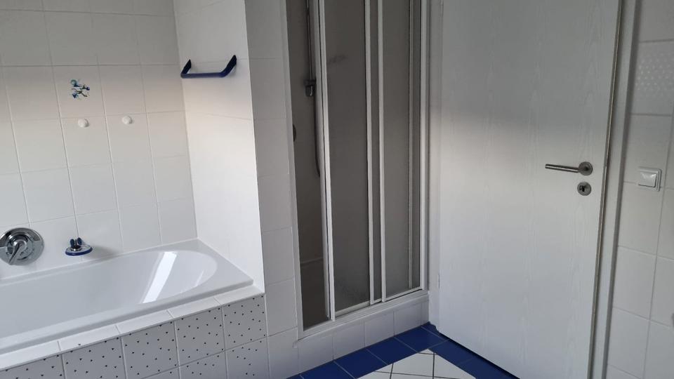 Dachgeschoßwohnung Wald-Michelbach Michelbach - 4 Zimmer, 120 m&sup2;, 950&euro; | Angebot:26168355
