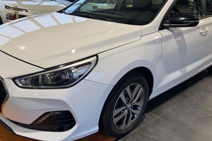 Hyundai i30 104.000 km 10.990 &euro; Ludwigshafen am Rhein 67059