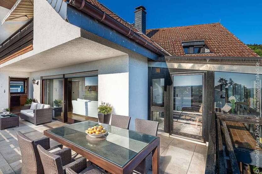 Haus zum Kaufen in Seeheim-Jugenheim 998.000 € 364.52 m²