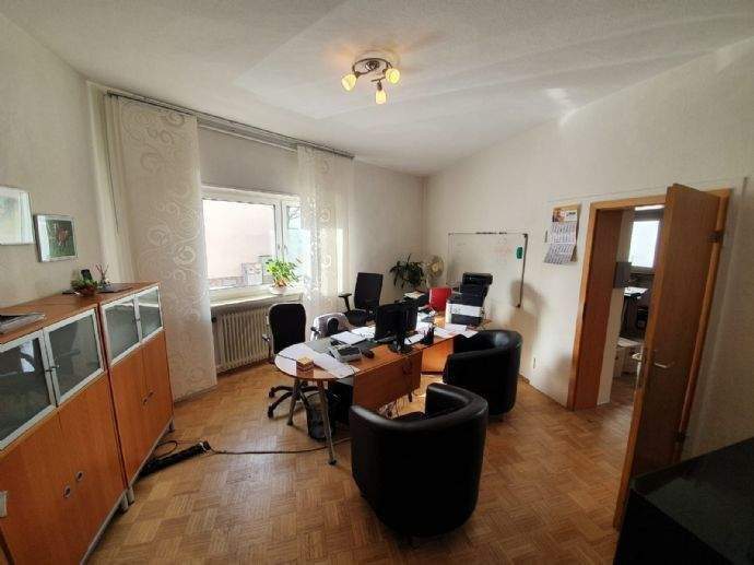 Gewerbeobjekt Viernheim - 3 Zimmer, 80 m&sup2;, 550&euro; | Angebot:26220030
