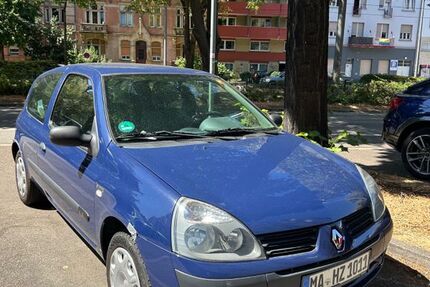 Renault Clio 126.000 km 1.300 &euro; Mannheim 68161