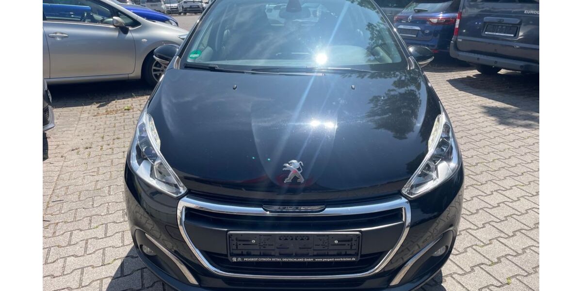 Peugeot 208 104.000 km 7.999 &euro; Speyer 67346