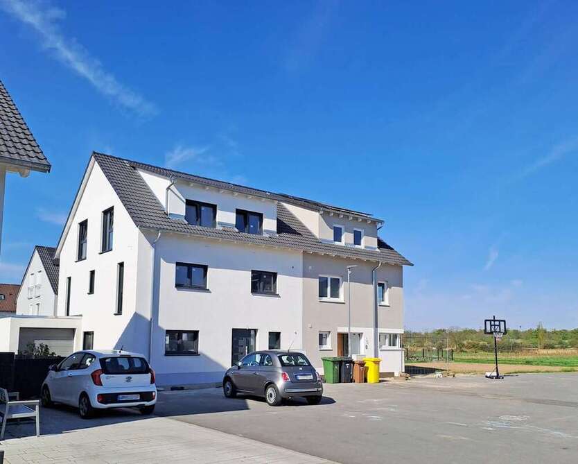 Haus zum Mieten in Bensheim 2.400 € 200 m²
