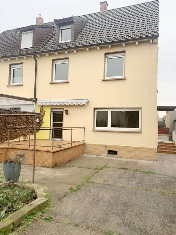 Haus zum Kaufen in Reilingen 329.000 € 130 m²