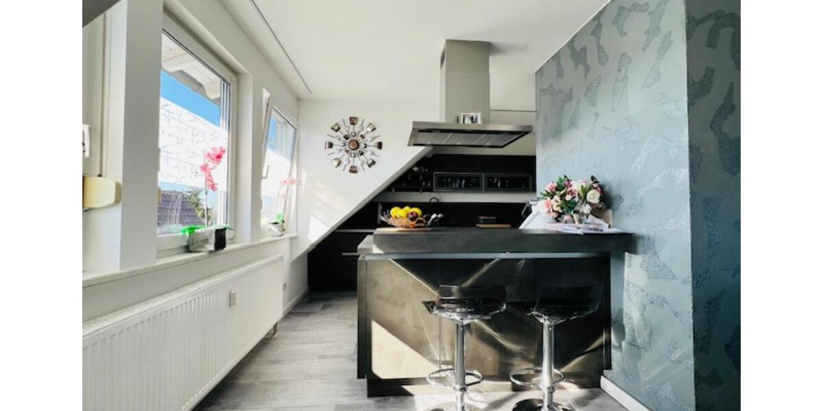 Dachgeschoßwohnung Waghäusel - 3 Zimmer, 105 m&sup2;, 1.150&euro; | Angebot:24936966