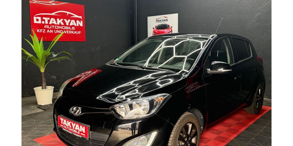 Hyundai i20 82.000 km 6.499 &euro; Mannheim 68309