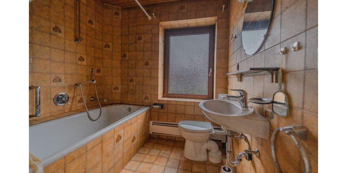 Reihenmittelhaus Worms Innenstadt - 4 Zimmer, 95 m&sup2;, 245.000&euro; | Angebot:25730926